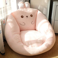 Coussin de sol mignon carotte rose dans un pièce