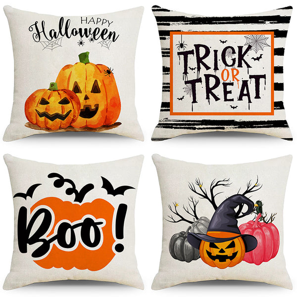 4 coussin avec des citouilles en motifs de plusieurs couleurs et deux autres coussin avec écrit boo sur l'un et trick or treat sur l'autre
